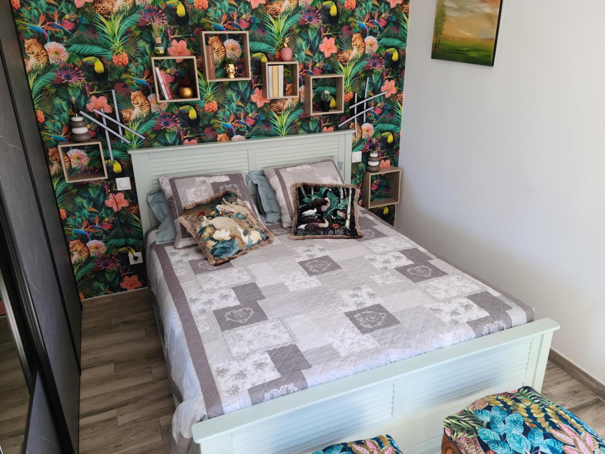 Les Papillons D'Uzes Bed & Breakfast Saint-Laurent-la-Vernède Dış mekan fotoğraf